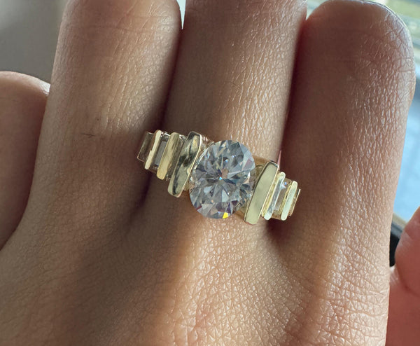 Classic Oval Cut Moissanite Side Baguette Bar Se Engagement Ring 18K Gold Wedding Ring
